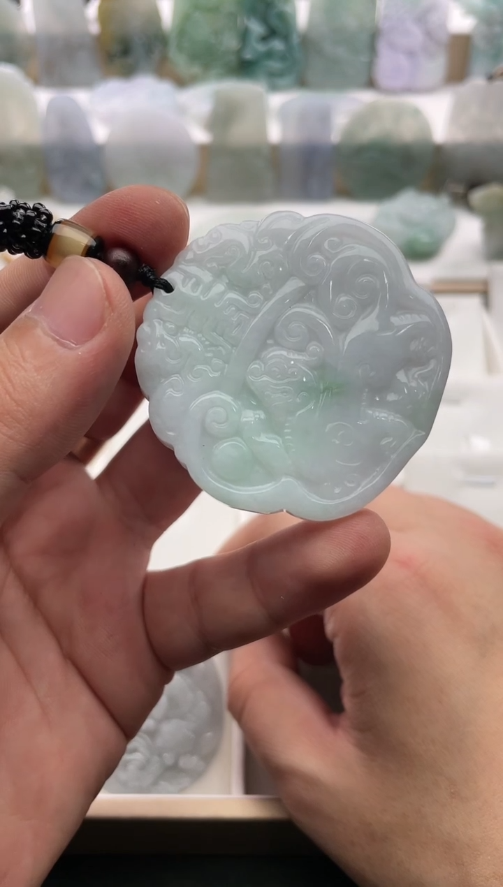 【闪购商品】翡翠颈饰未镶嵌..../2/14/ 179