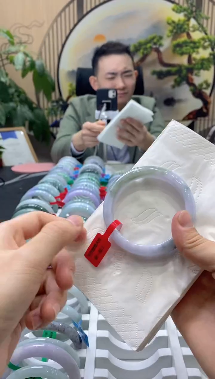 【闪购商品】翡翠手镯未镶嵌000015774