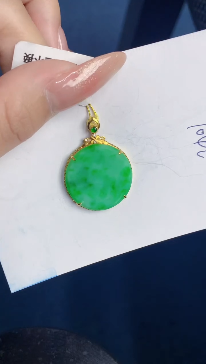 【闪购商品】翡翠颈饰18K金镶嵌000000000