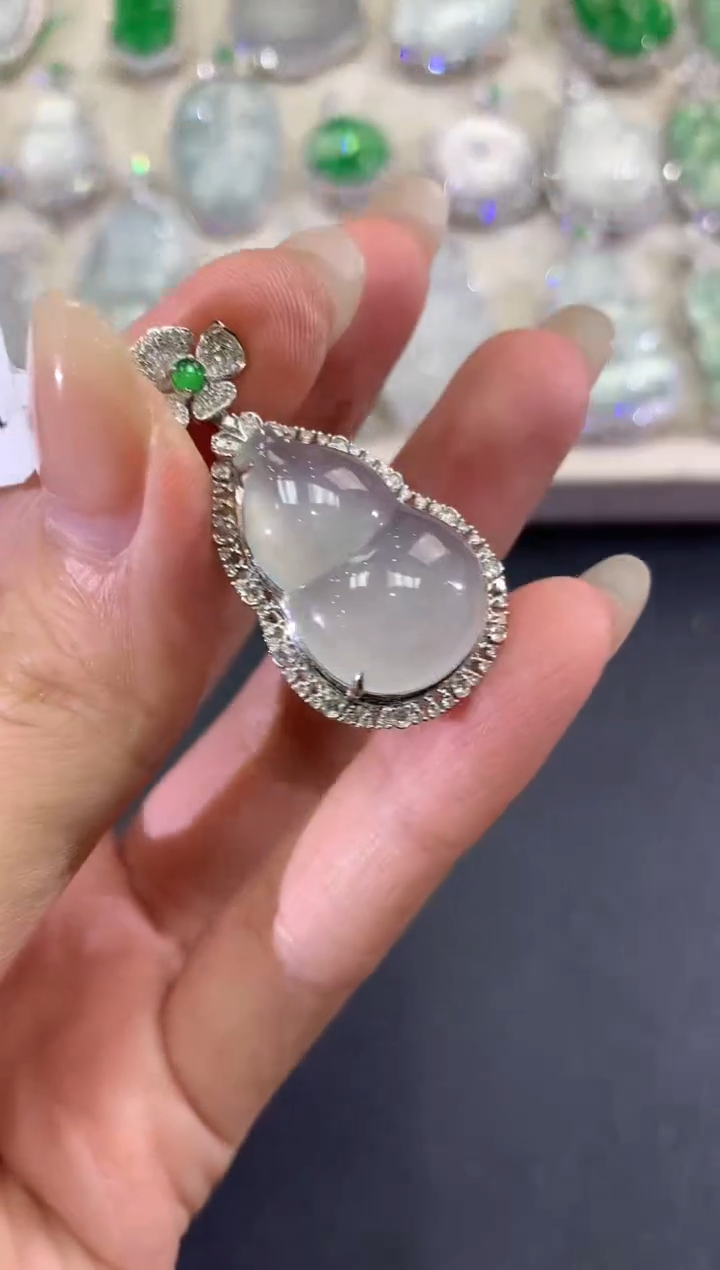 【闪购商品】翡翠吊坠(不含链)18K金镶嵌d119      