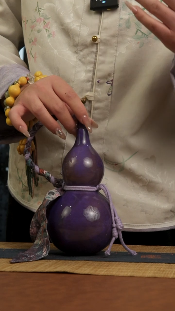 851号 天然热水酒葫芦 一物一拍（有瑕介意勿拍）