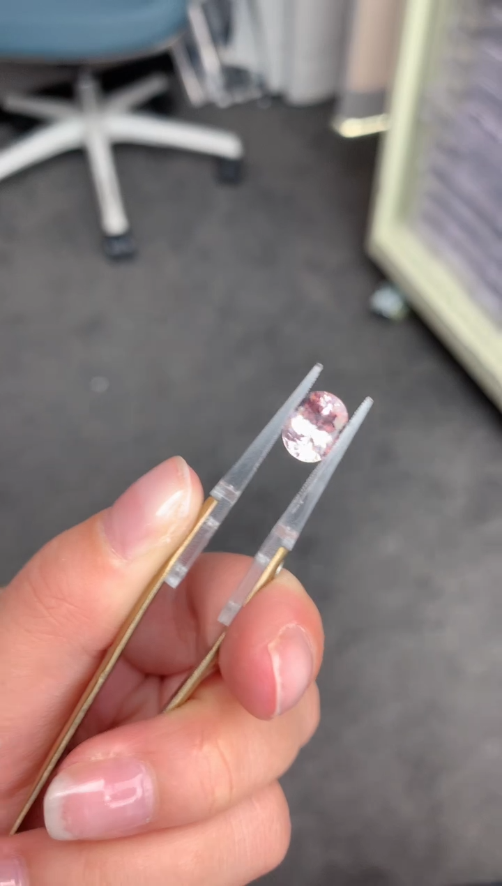 【闪购商品】绿柱石（摩根石）裸石未镶嵌2.6ct粉摩根