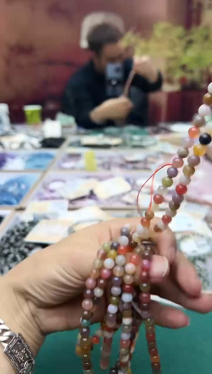 【闪购商品】水晶手链未镶嵌v153 盐源玛瑙多圈