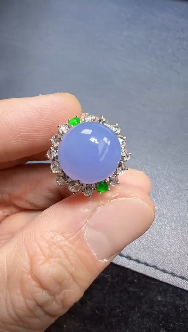 【闪购商品】翡翠戒指18K金镶嵌紫罗兰蛋面戒指