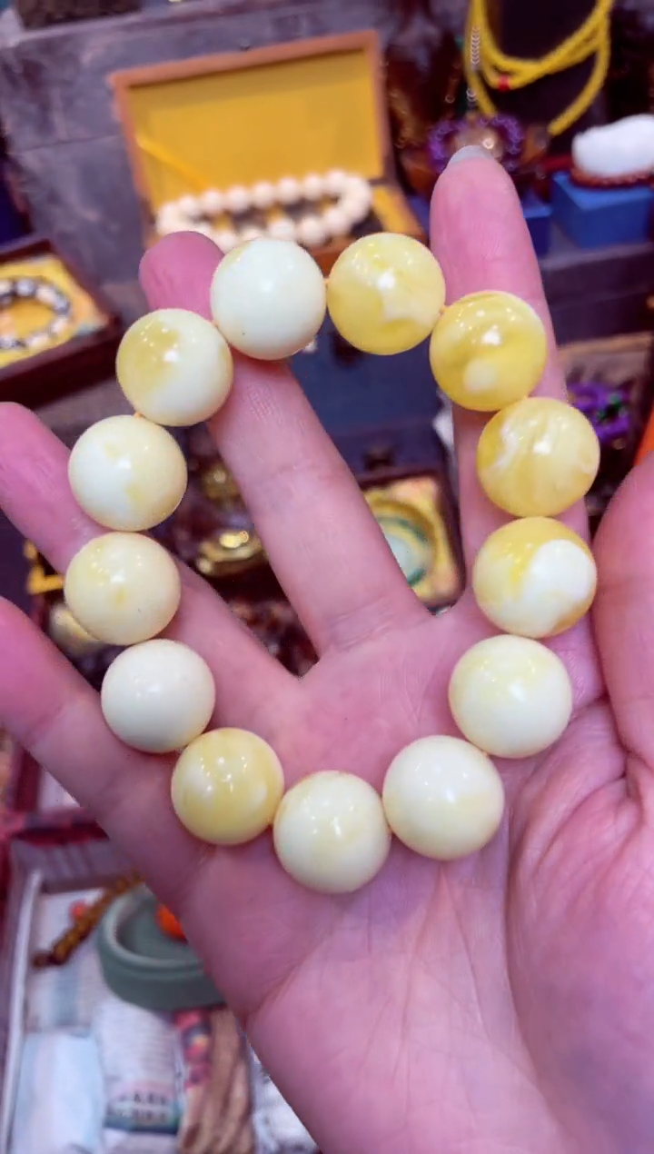 【闪购商品】蜜蜡手串未镶嵌              