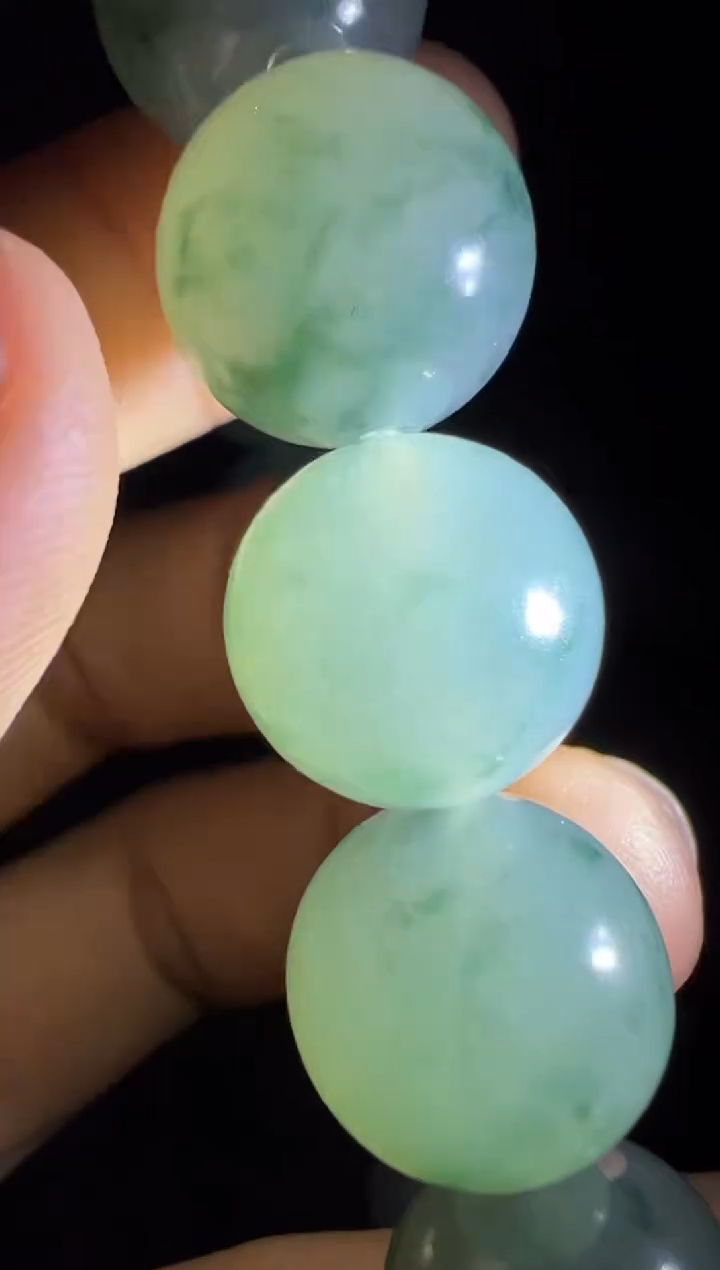 【闪购商品】定制翡翠未镶嵌手串