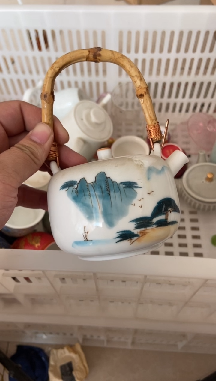 杯无运费险有瑕疵的摄影的产品有使用过的痕迹有点脏介意勿拍