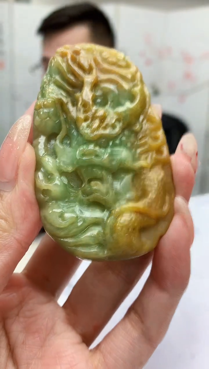 【闪购商品】定制翡翠未镶嵌5152MM-毛货挂件87