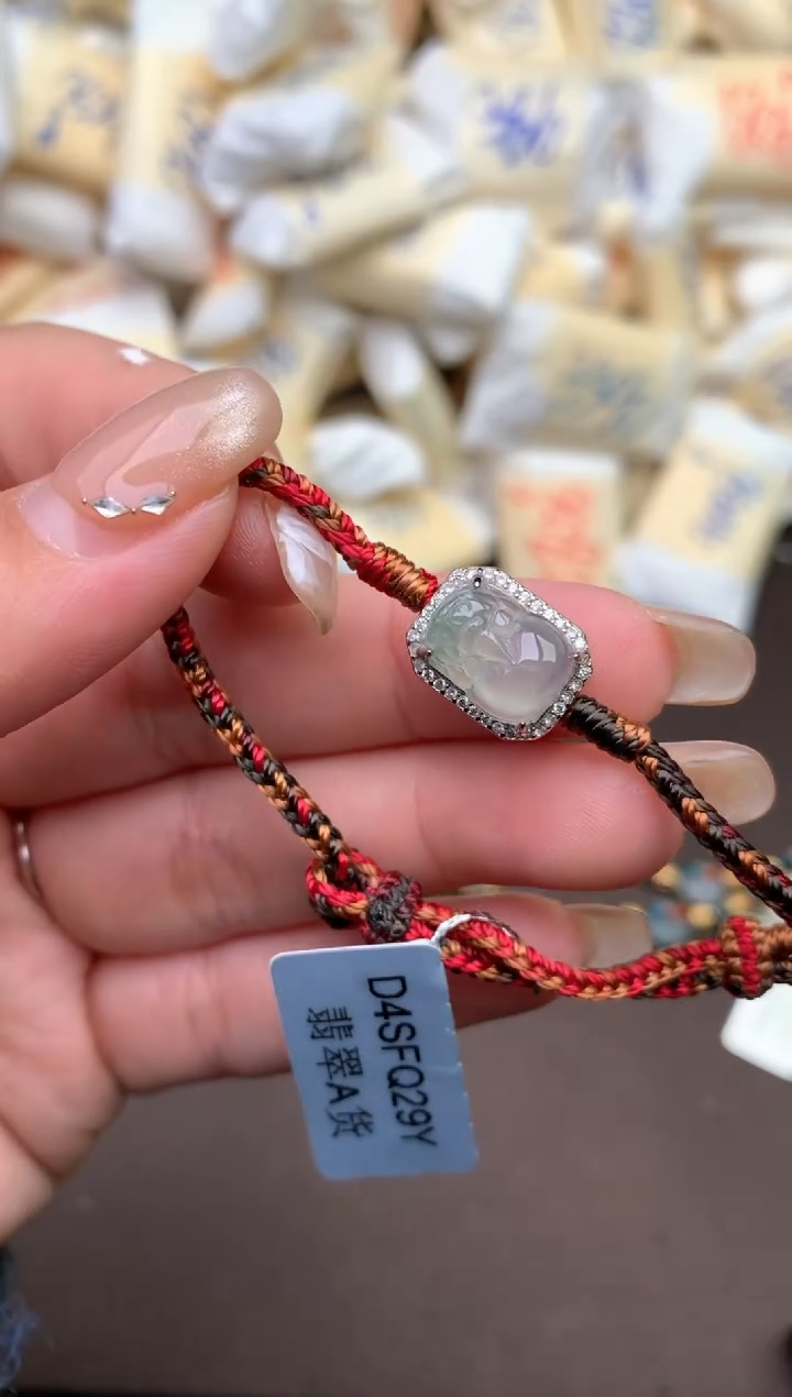 【闪购商品】翡翠手绳未镶嵌—