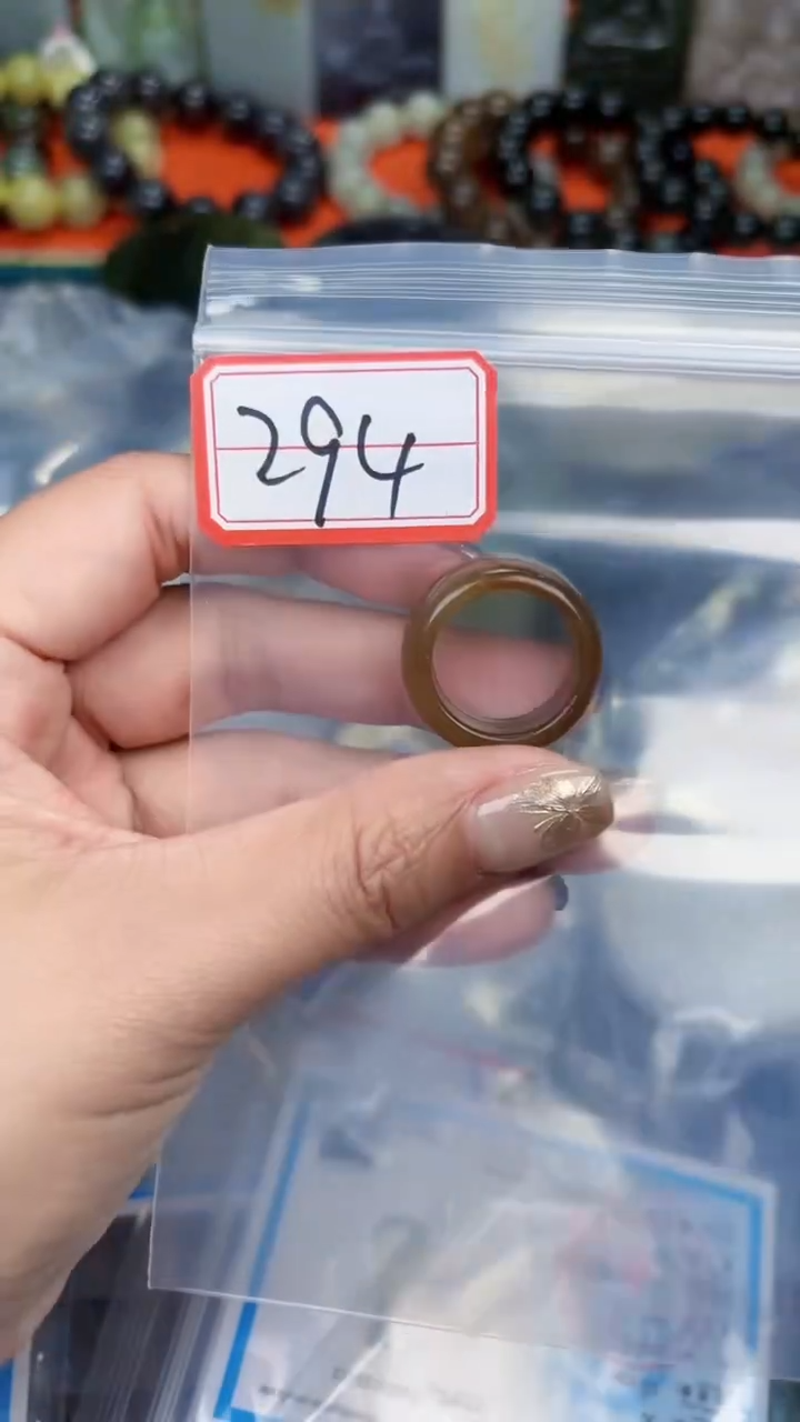 颈饰未镶嵌和田玉和田玉18