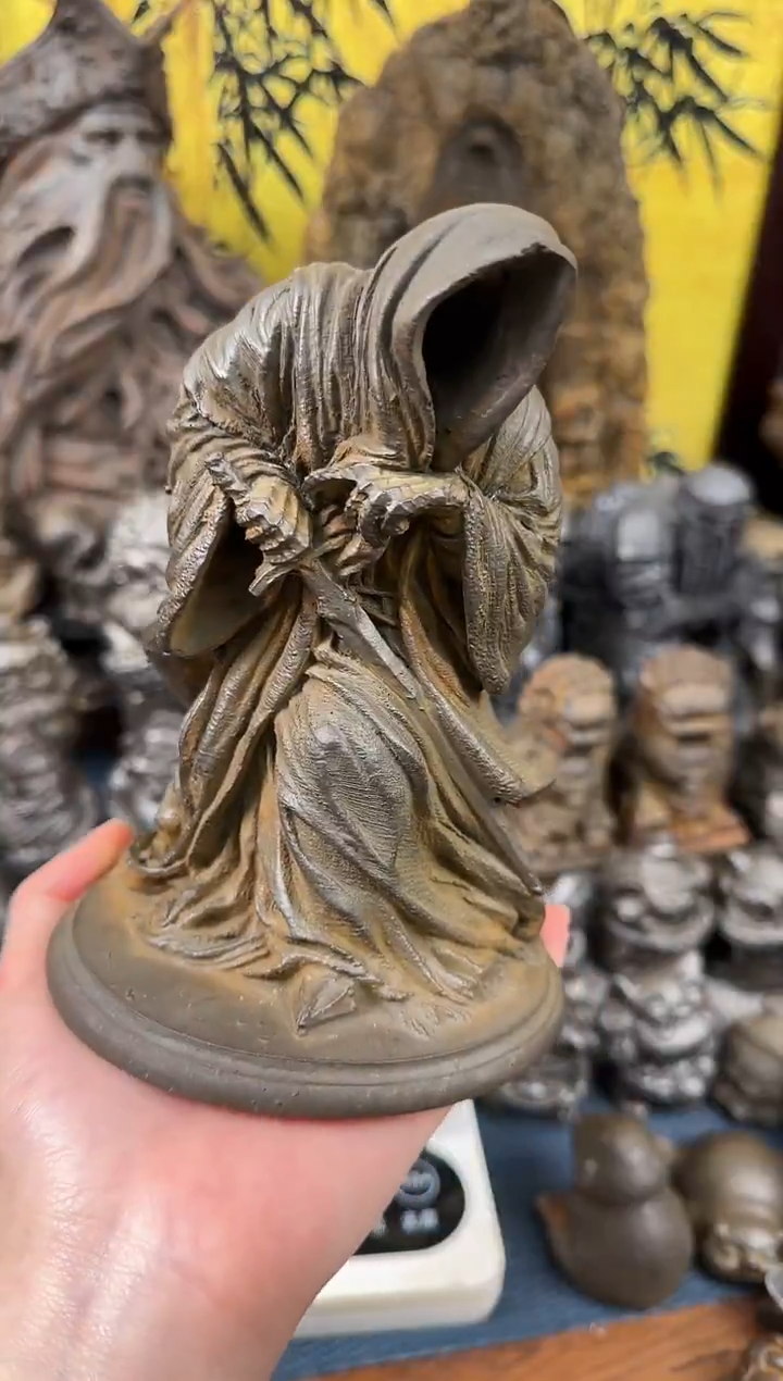 铁精致潮玩摆件巫王