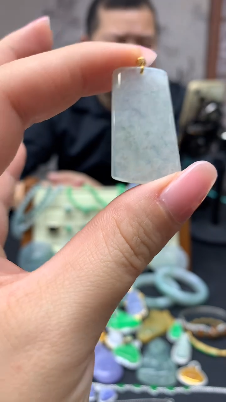 【闪购商品】翡翠颈饰未镶嵌10-天然翡翠