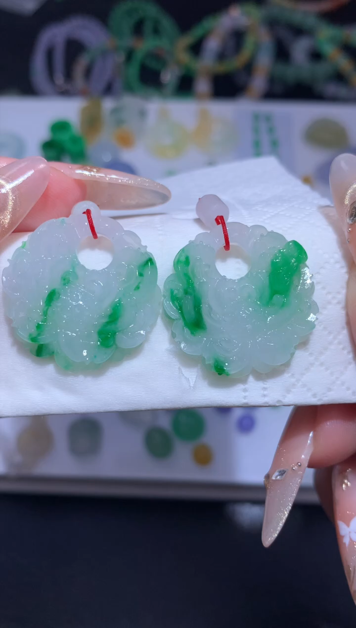 未镶嵌定制翡翠一对莲花