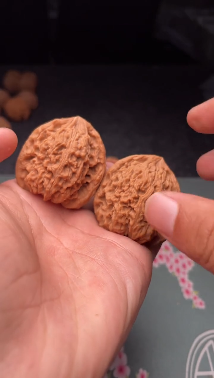 把件文玩核桃a224   南疆石 39尺