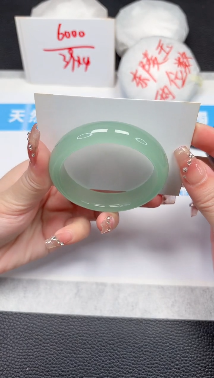 【闪购商品】石英质玉手镯未镶嵌71-54