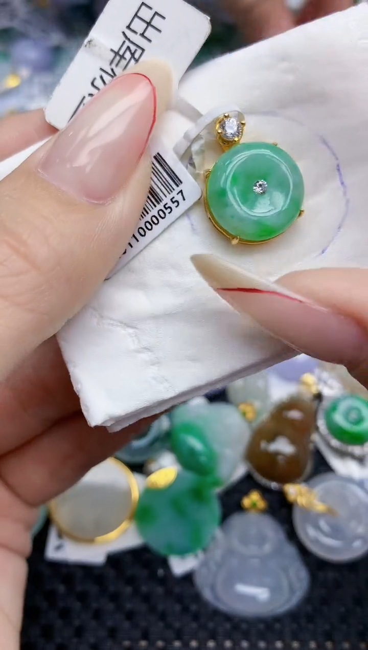 颈饰银S925镶嵌翡翠120   天然翡翠A货  百元以上9米证书费自理