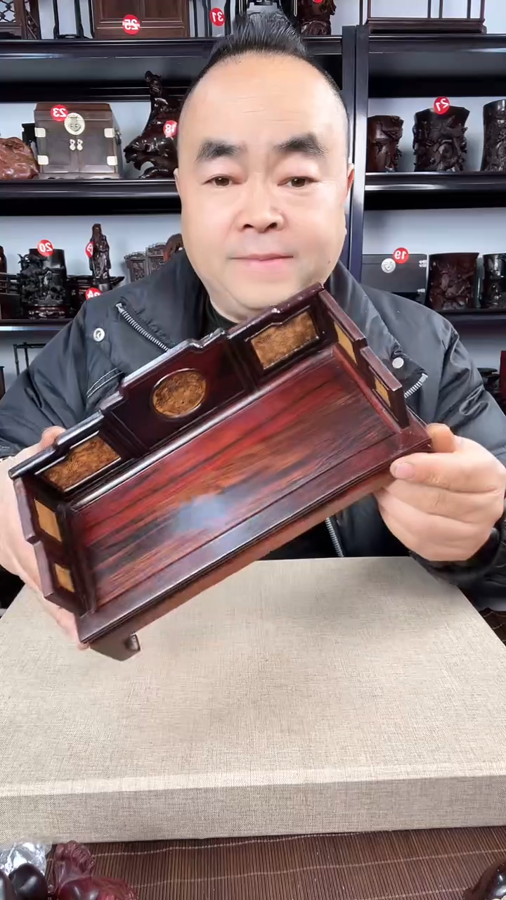 【闪购商品】木70瑕疵老李红木工艺品