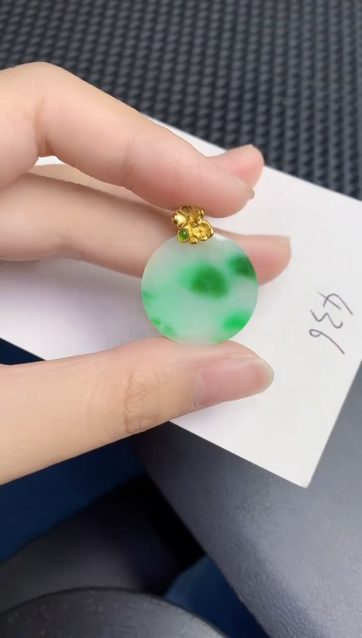 翡翠未镶嵌颈饰天然翡翠緬甸A貨