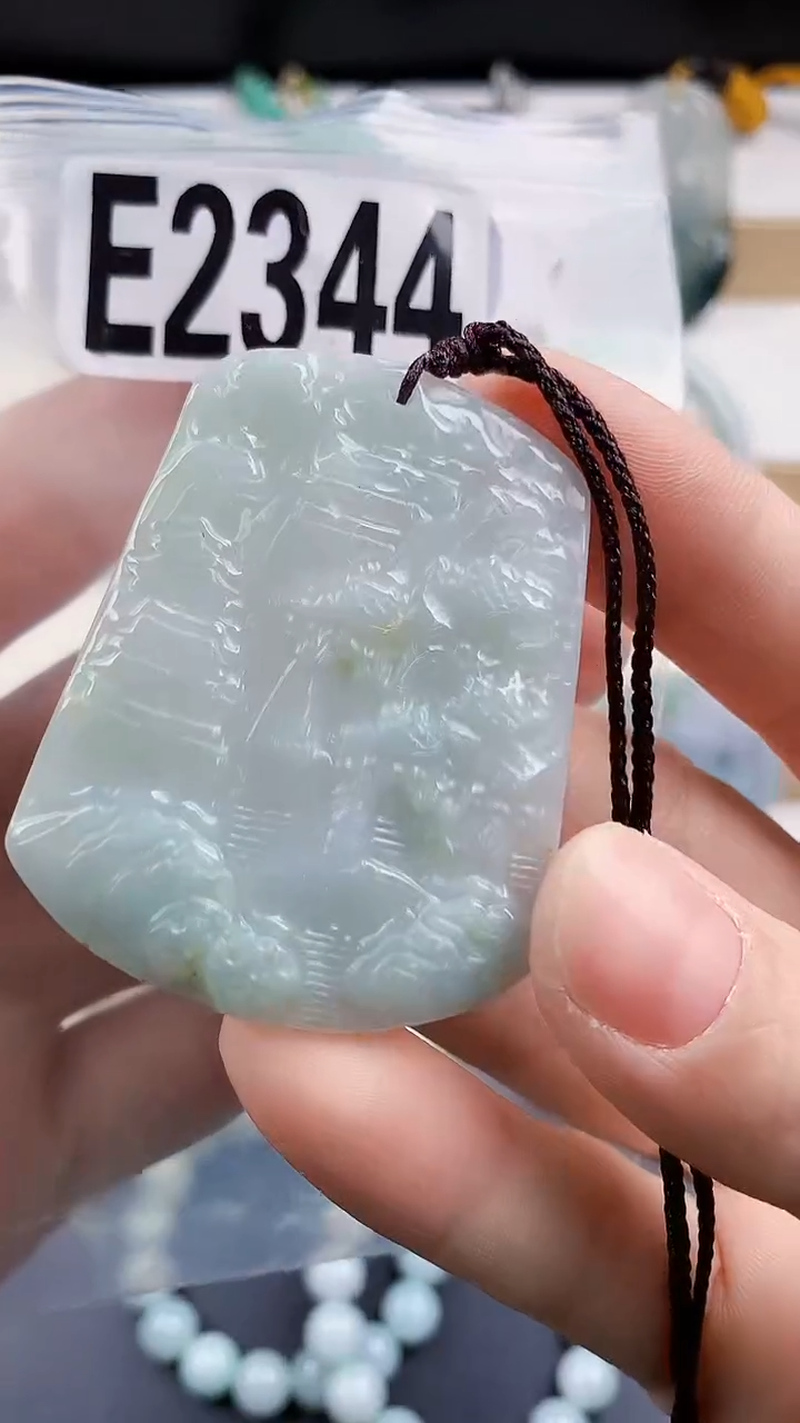 颈饰未镶嵌翡翠天然翡翠吊坠挂件