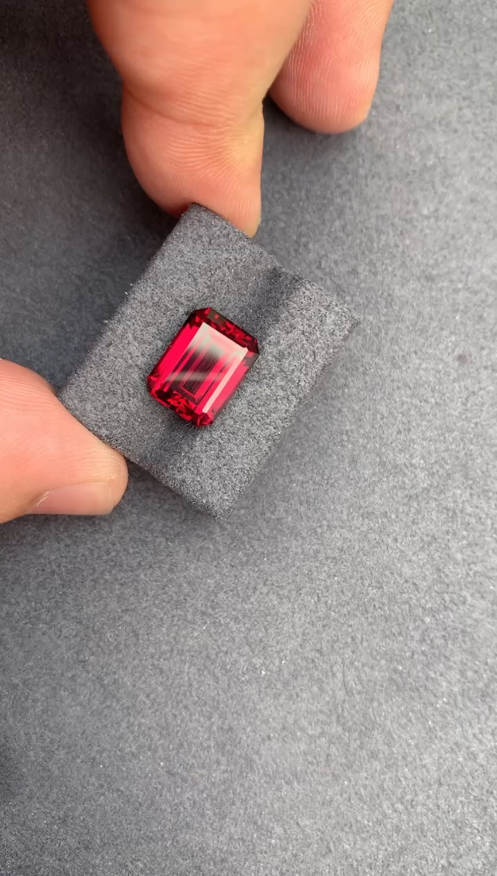 【闪购商品】石榴石裸石未镶嵌7.5ct镁铝