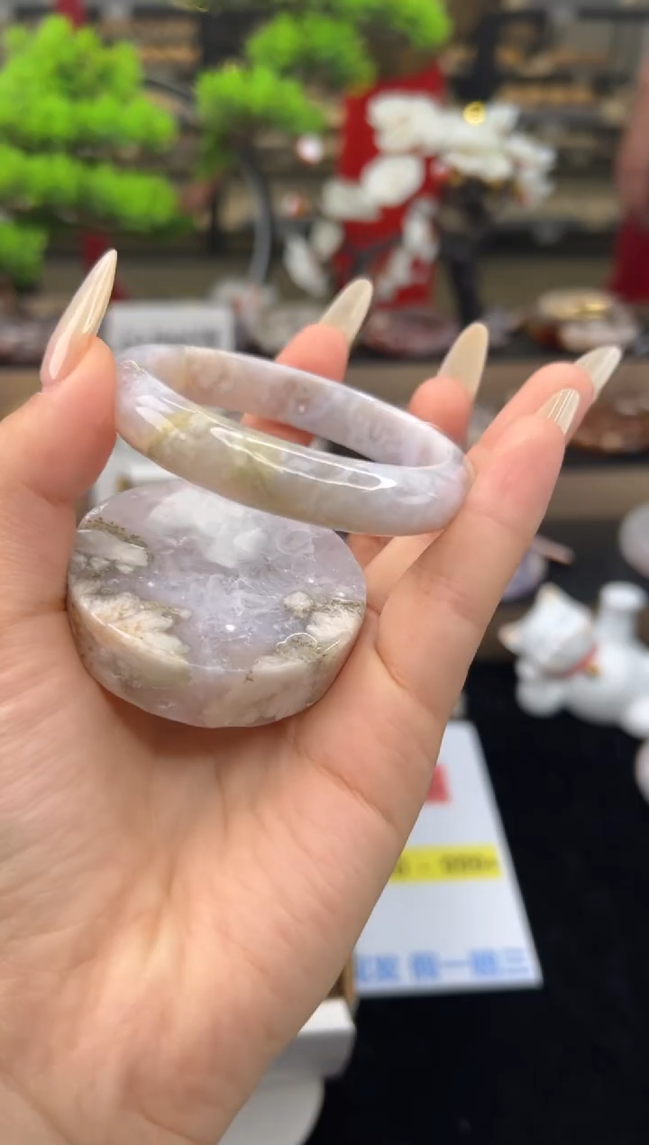 【闪购商品】石英质玉手镯未镶嵌55圈口（赠送镯心)22061