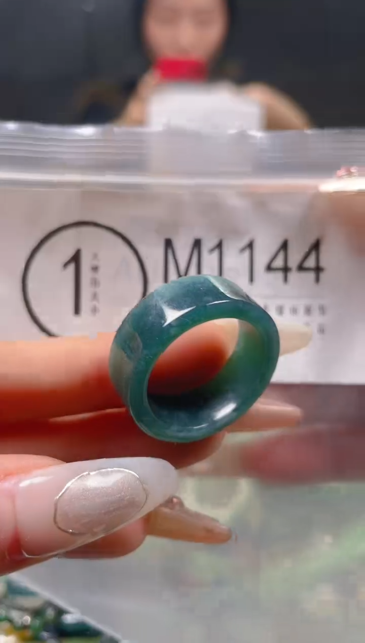 【闪购商品】翡翠颈饰未镶嵌/M/翡翠A货一图一物