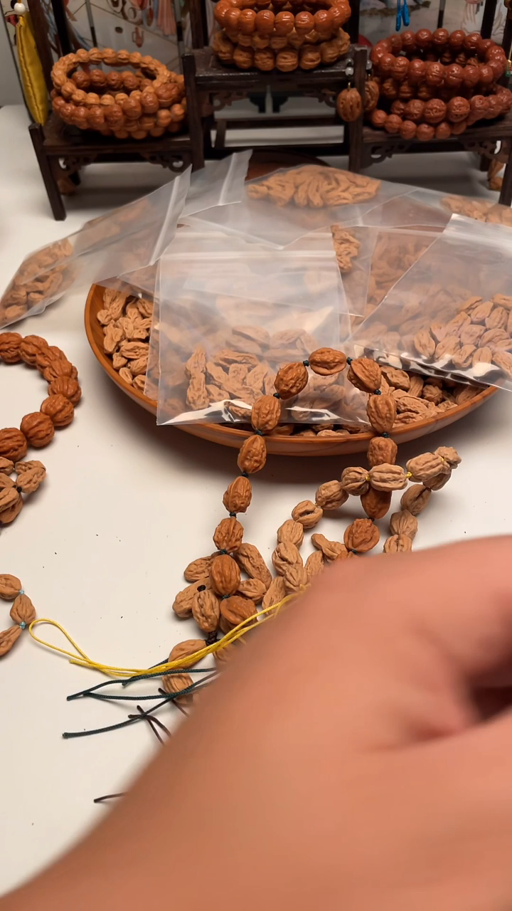 手串桃核黑**白小核桃