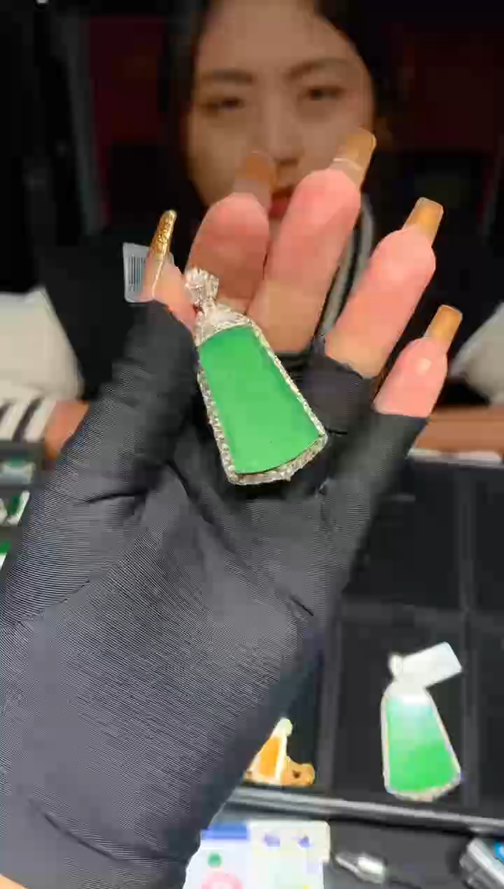 【闪购商品】定制翡翠未镶嵌54定制翡翠-多样性发货（发其一）