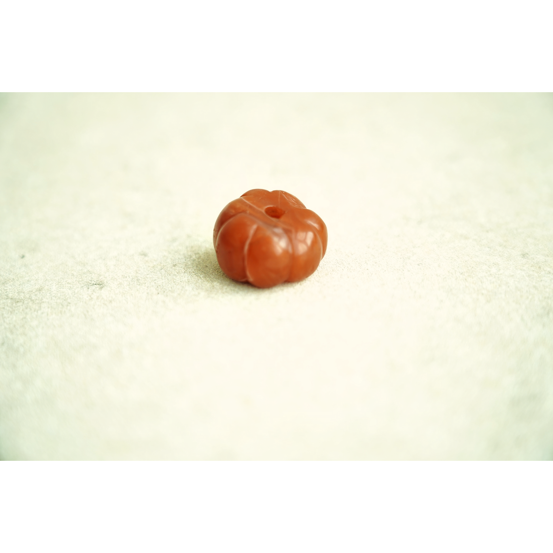 文华藏珍第138期拍品 1 明代 楠红珠