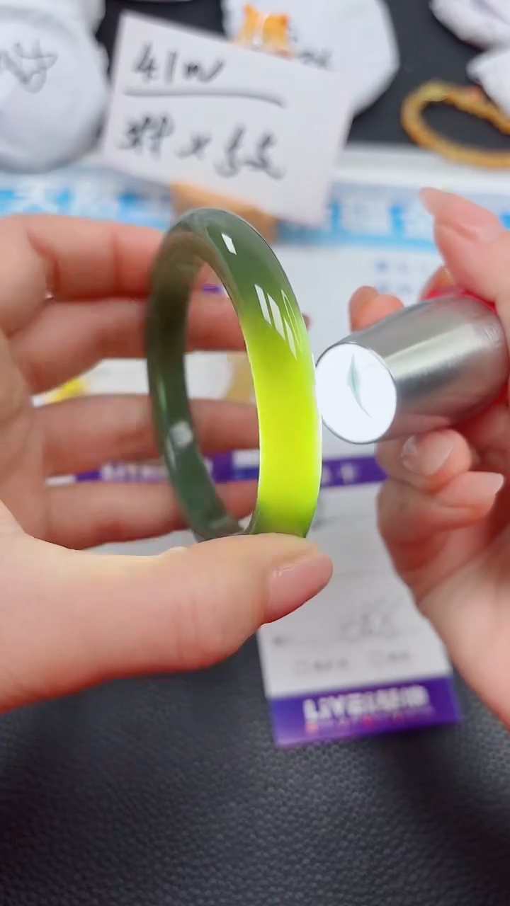 【闪购商品】和田玉手镯未镶嵌712