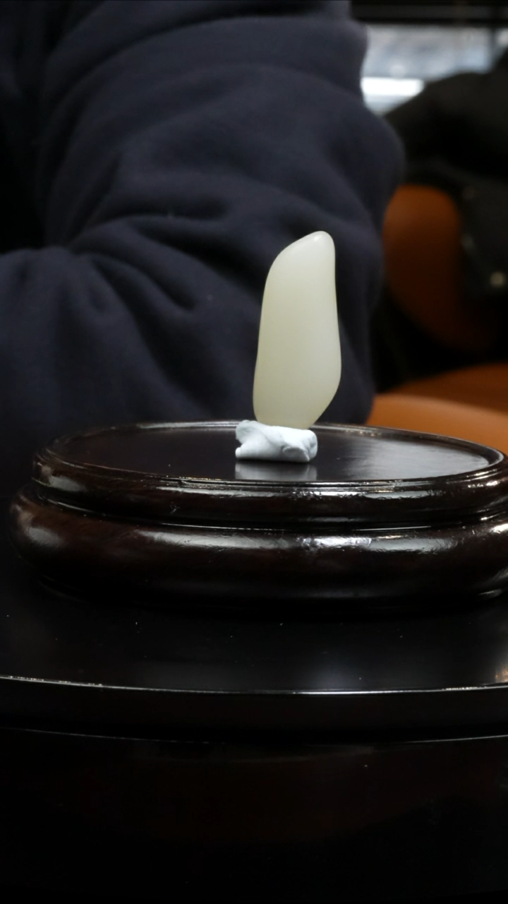 【闪购商品】和田玉吊坠(不含链)未镶嵌11.3克和田玉原石