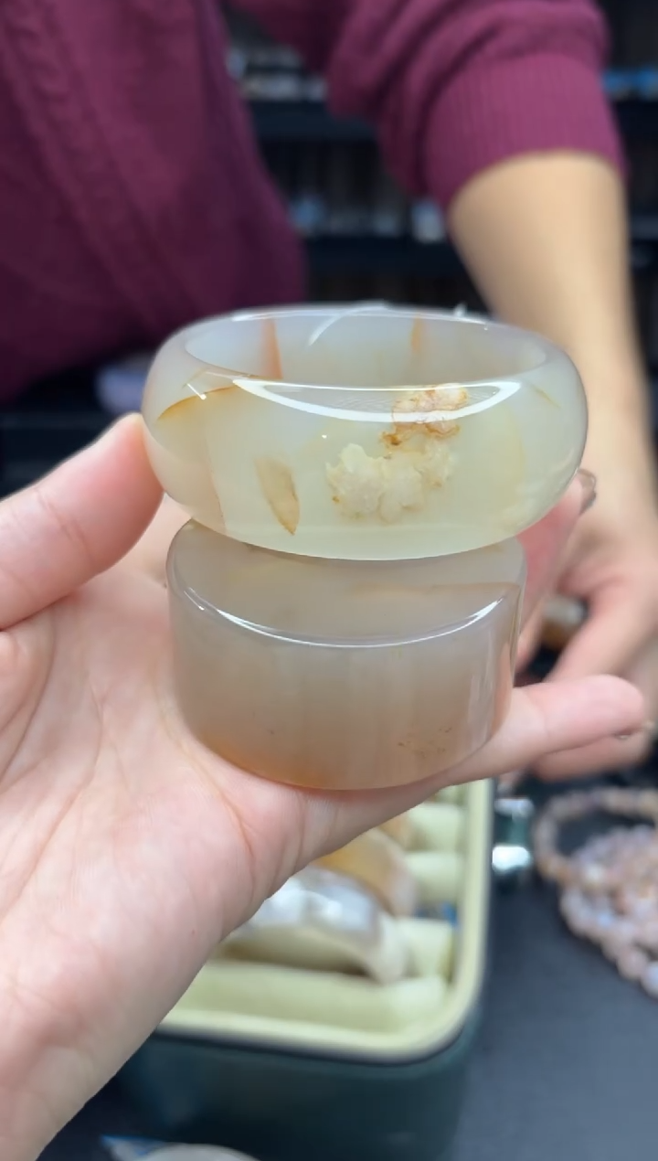 【闪购商品】石英质玉手镯未镶嵌259（59圈赠送镯心）