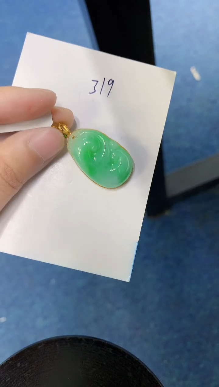 【闪购商品】翡翠颈饰18K金镶嵌000000000