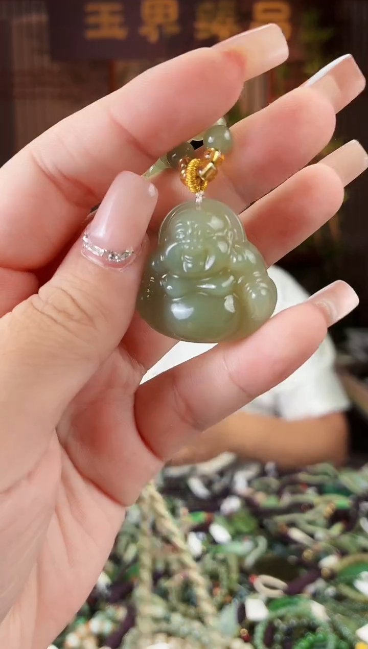 和田玉未镶嵌颈饰拍一发一