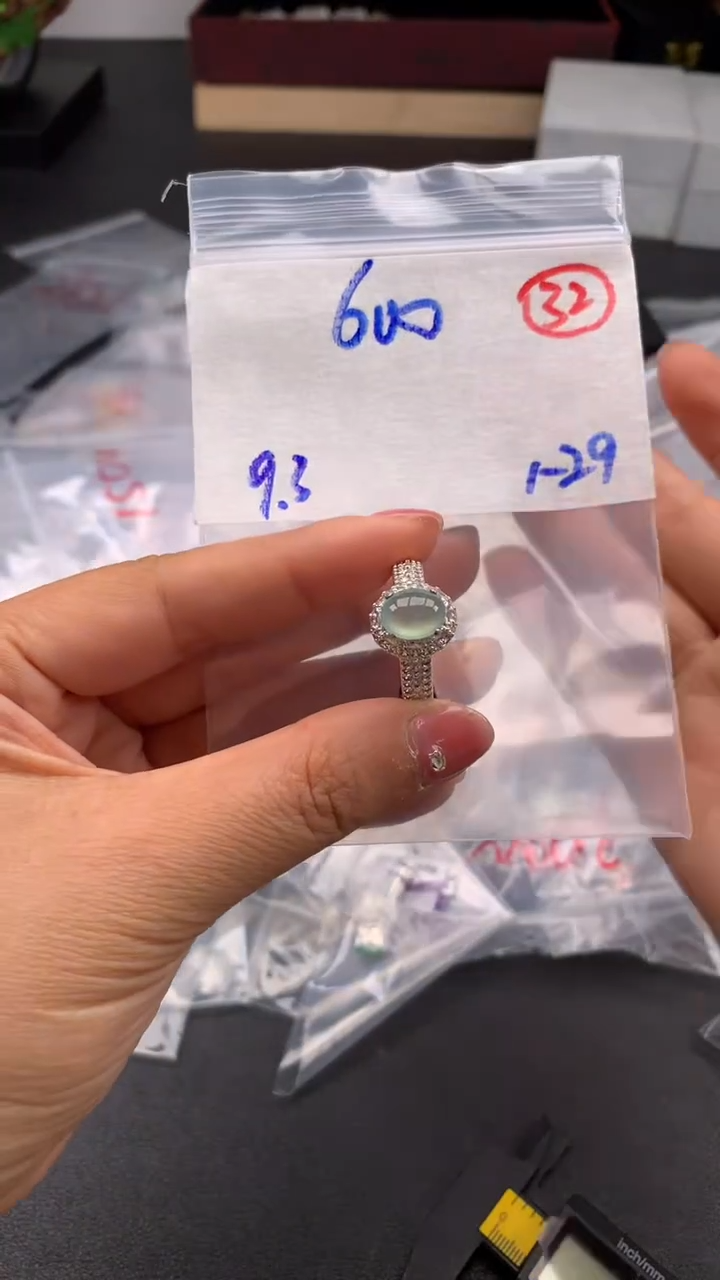 【闪购商品】定制翡翠未镶嵌毛货需精细抛光拍一发一