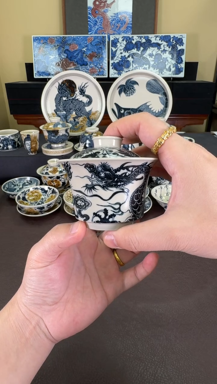 【闪购商品】二号釉1351龙纹马蹄盖碗