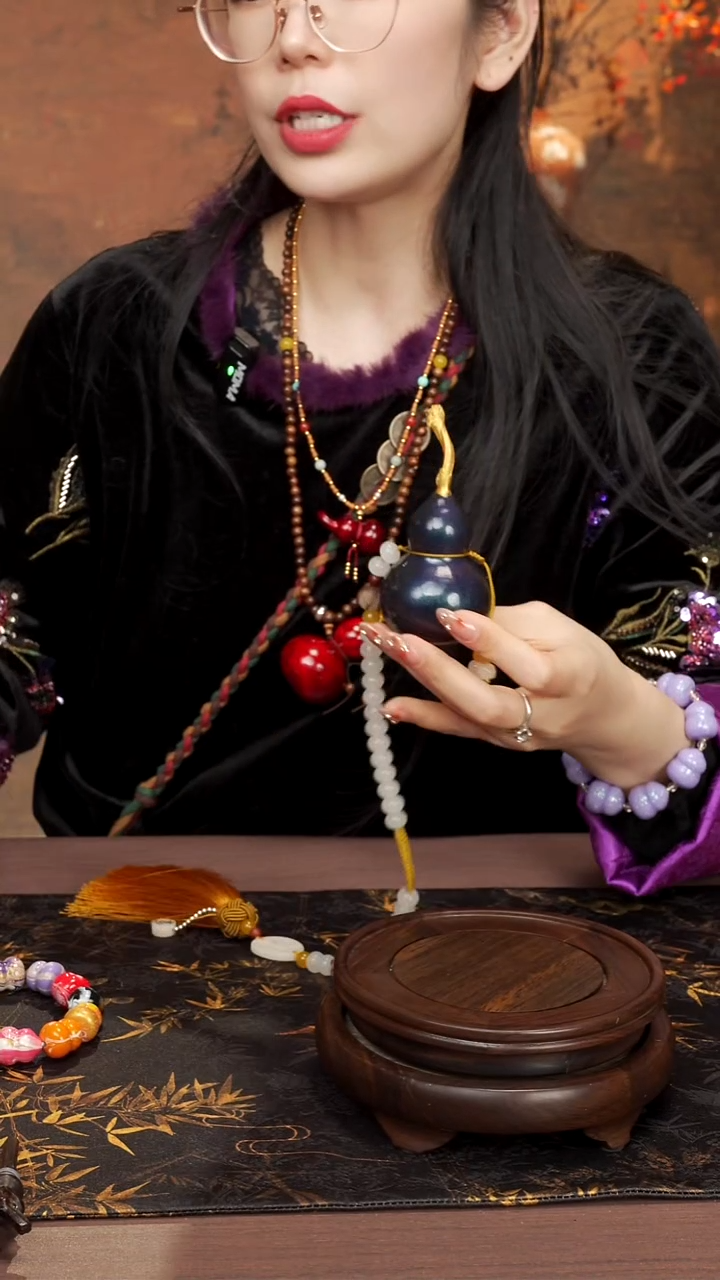 354 --大漆车挂小葫芦--39.9