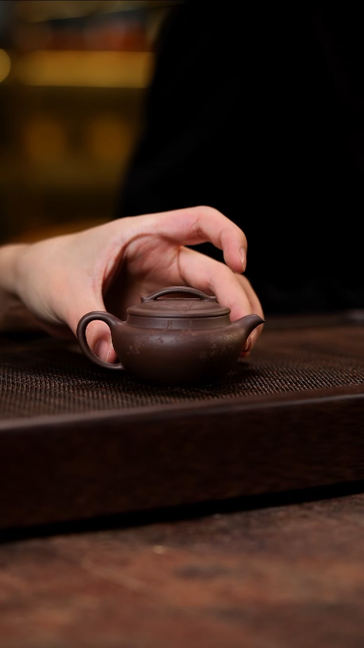 宜兴紫砂特拼过桥扁腹