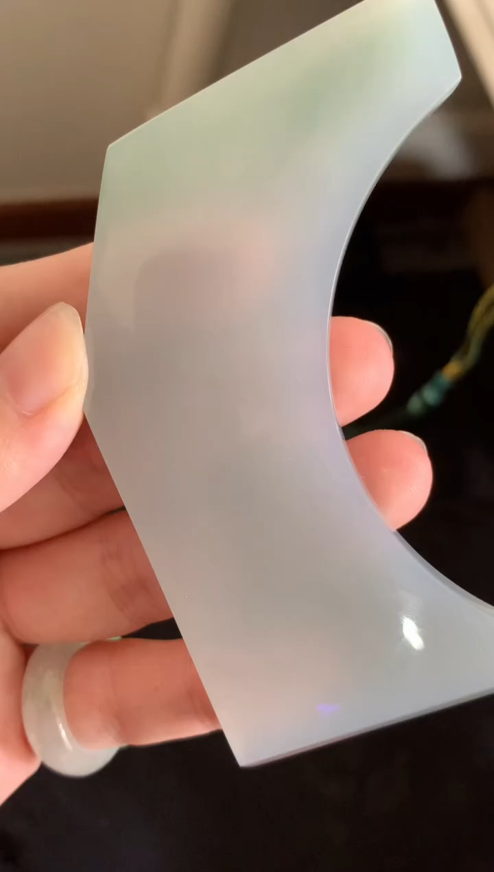 翡翠未镶嵌吊坠(不含链)鹿**贝吊坠