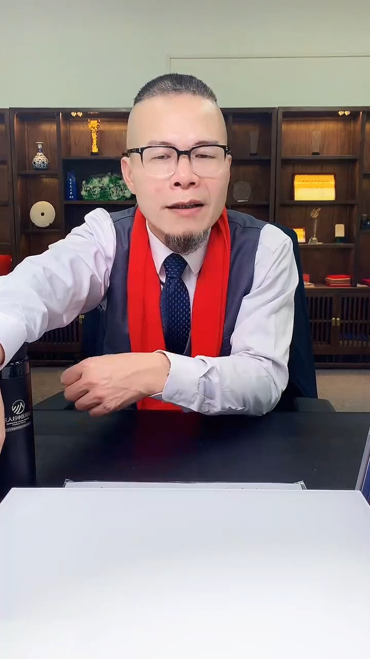【闪购商品】定制翡翠未镶嵌1057xx-毛货挂件