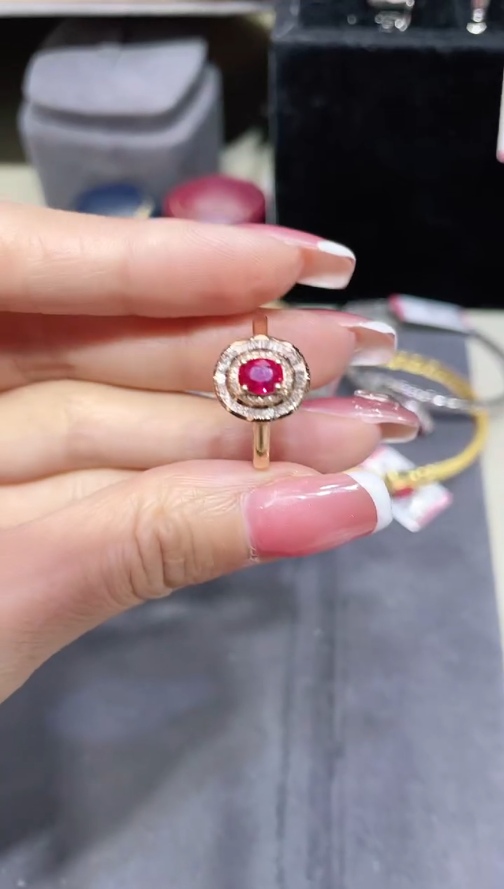 【闪购商品】红宝石戒指18K金镶嵌·