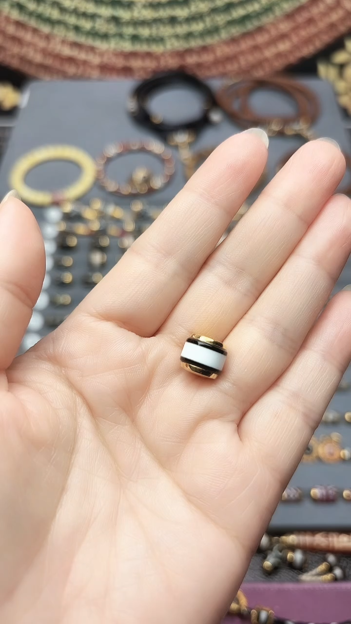 18K金镶嵌单珠玛瑙/玉髓鹏20251130