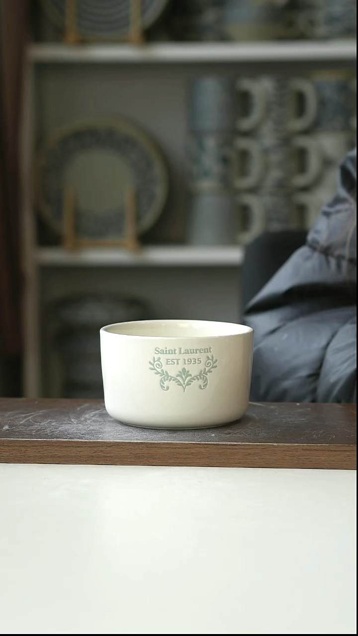 陶出法Sl浮雕卷草纹奶白手握杯300ml@4-2@微瑕