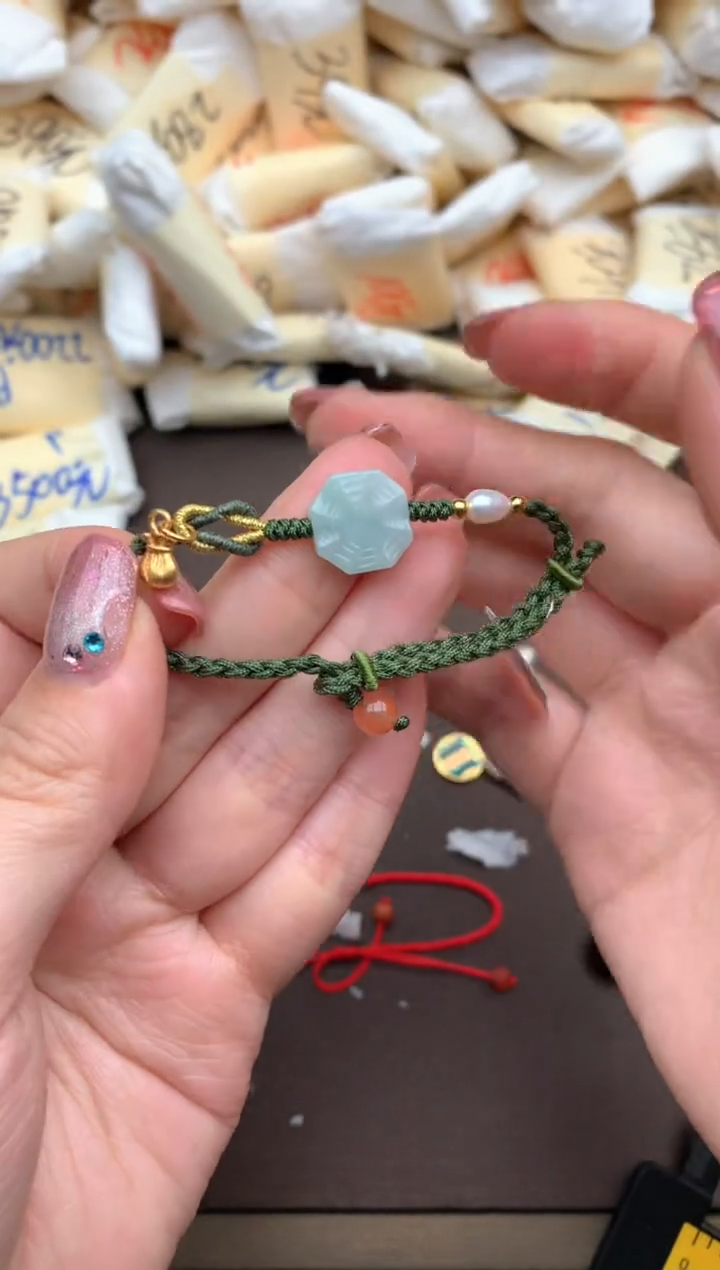 【闪购商品】翡翠手绳未镶嵌一