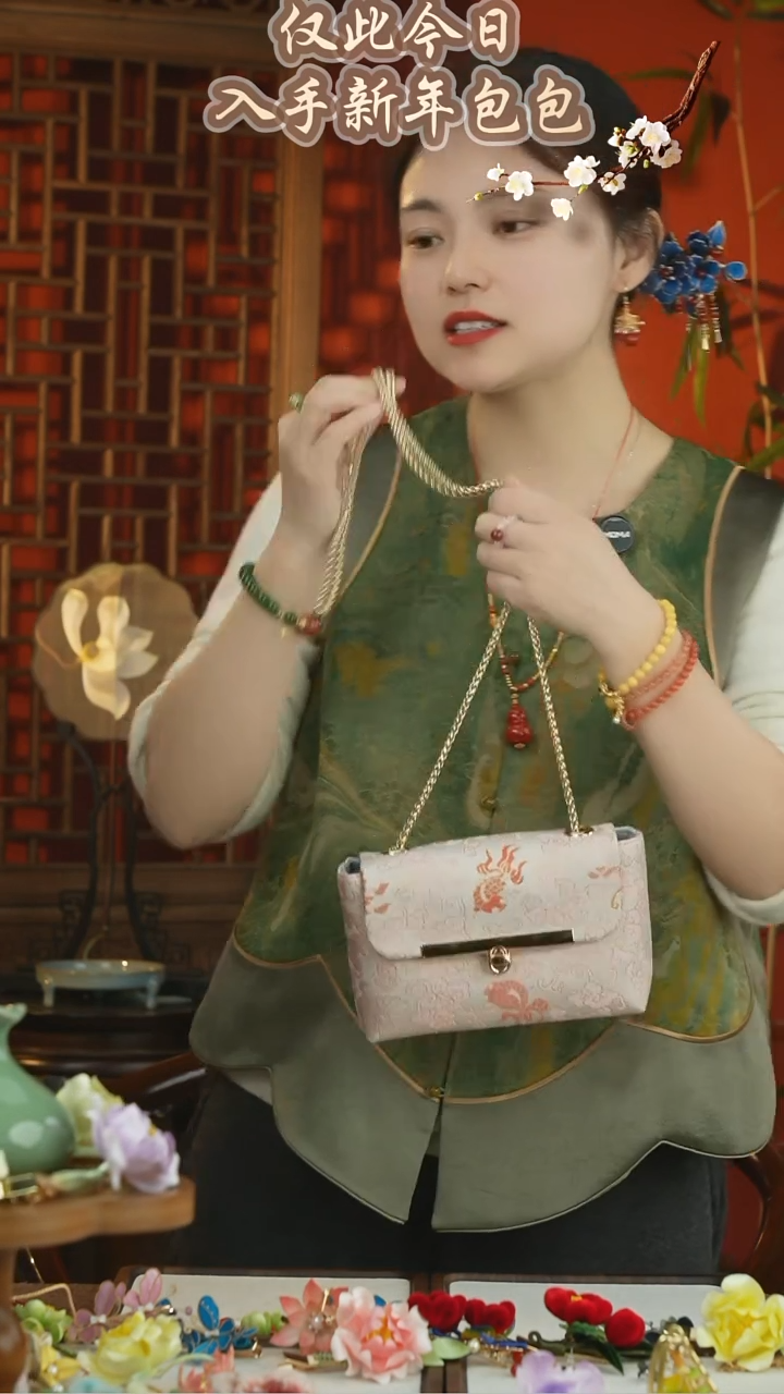 刺绣闪购随机发一个包包不可选介意勿拍