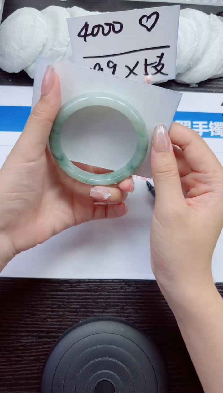 石英质玉手镯未镶嵌A114-56.57