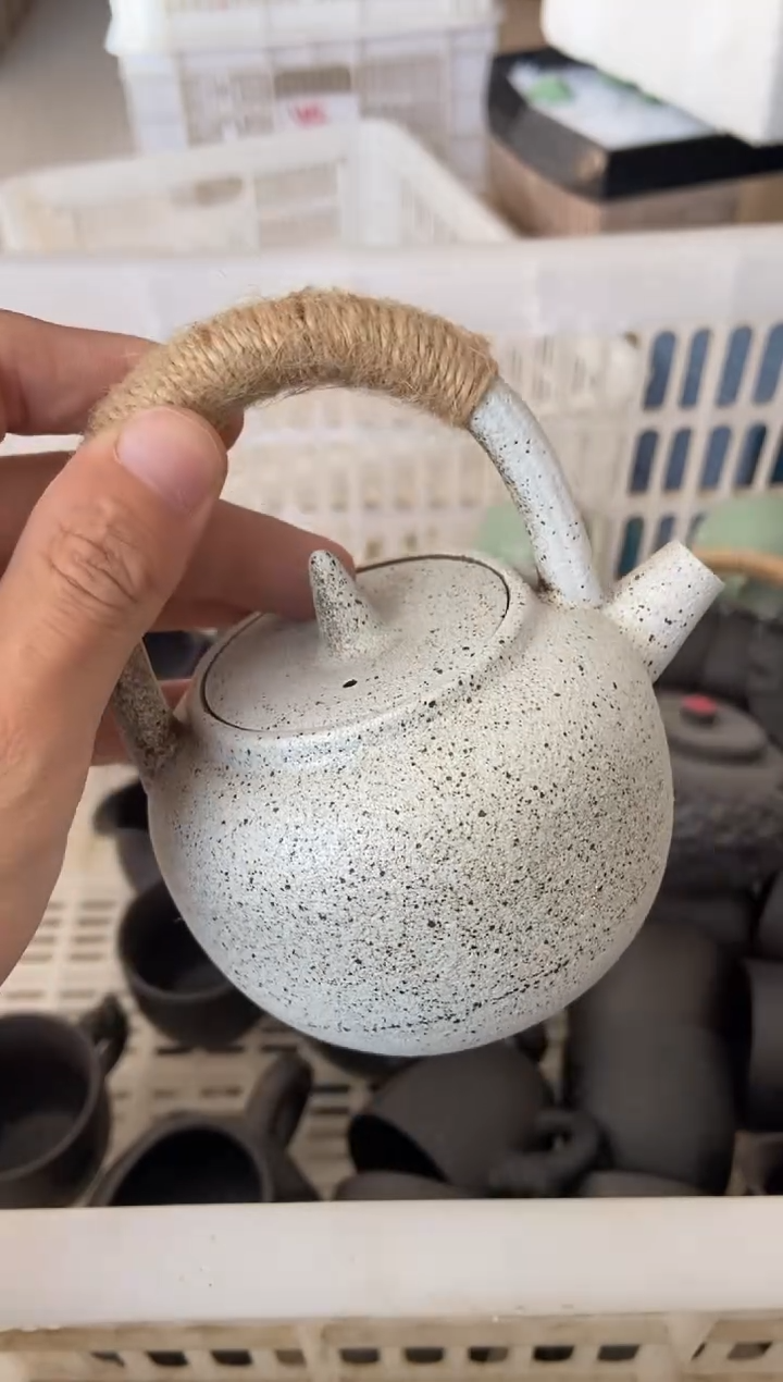 杯无运费险有瑕疵的摄影的产品有使用过的痕迹有点脏介意勿拍
