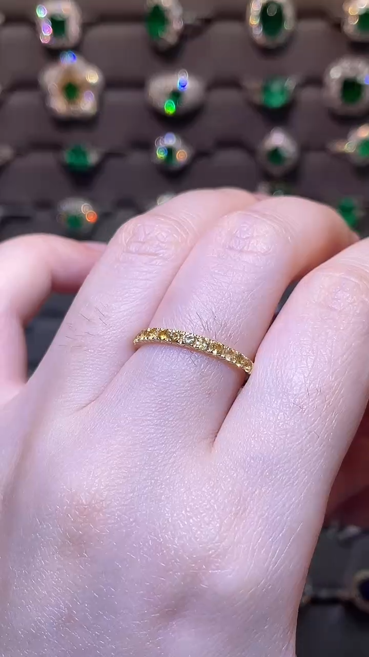 彩色蓝宝石戒指18K金镶嵌0.38ct