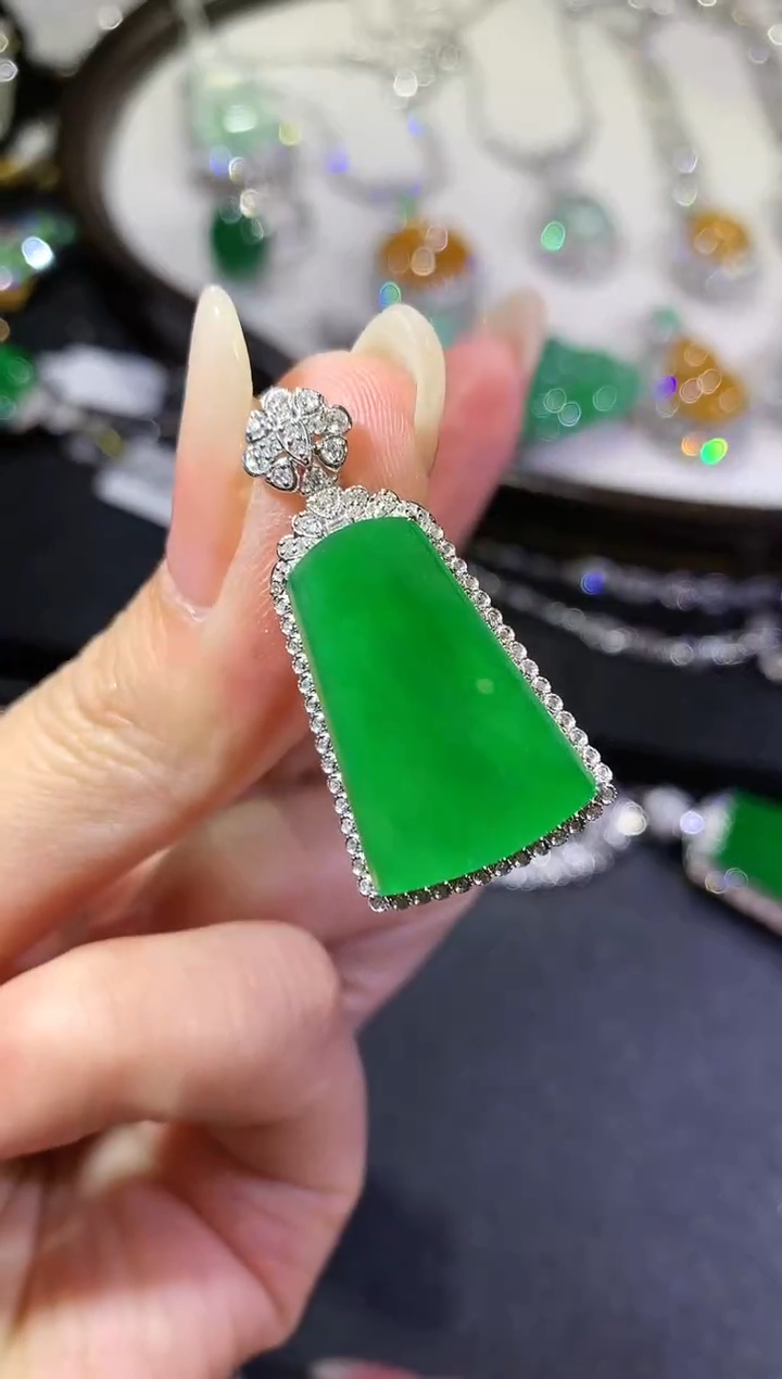【闪购商品】翡翠吊坠(不含链)18K金镶嵌189-（无鉴赏