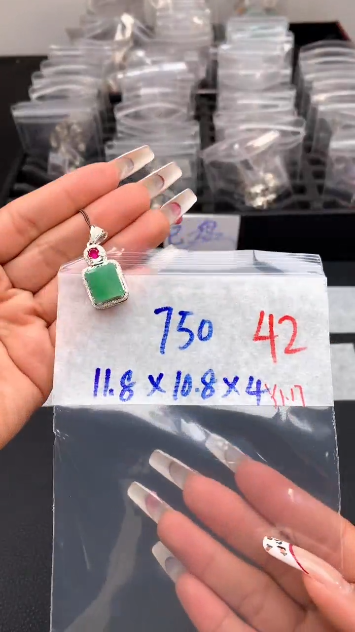 【闪购商品】定制翡翠未镶嵌毛货需精细抛光发货拍一发一